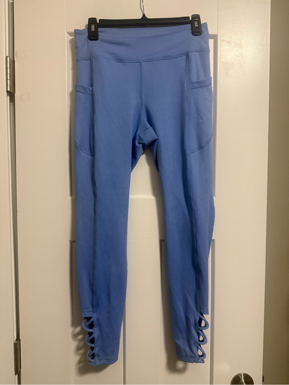 Gilly Hicks Periwinkle Blue Leggings with Crisscross Hem